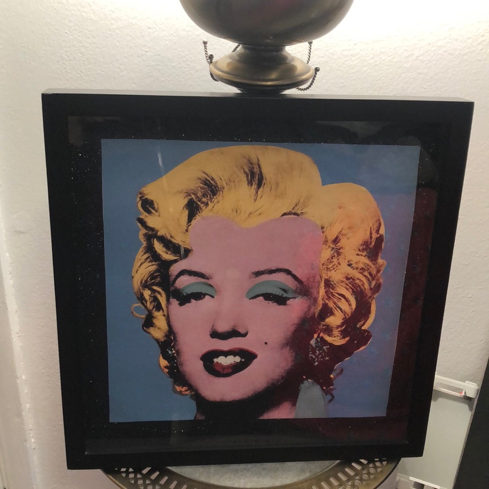 ♦️SOLD♦️SOLD♦️SOLD♦️Andy Warhol-Marilyn Monroe replica Framed in shadow box.